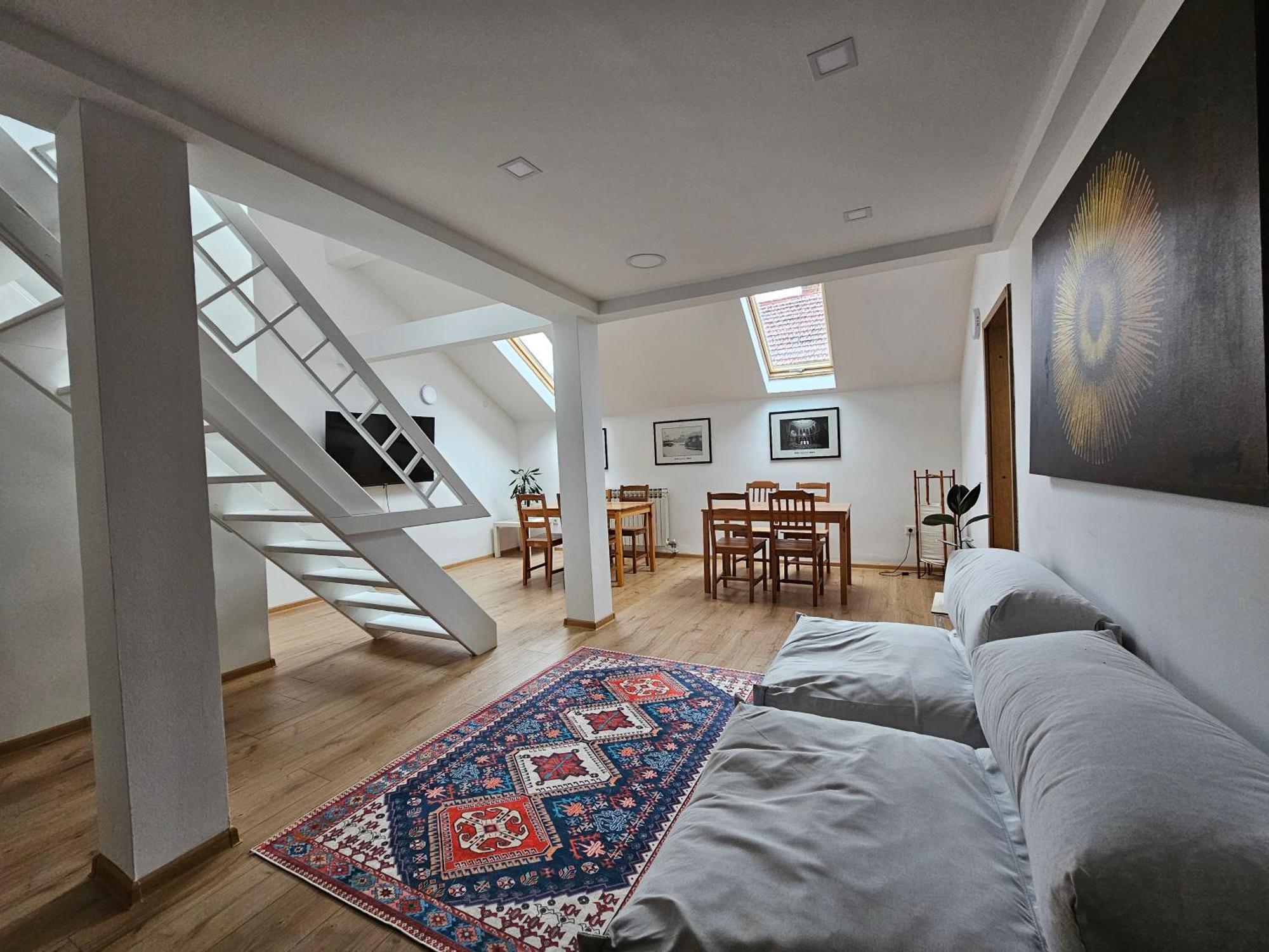 Leopold Chillout Hostel SJJ Eksteriør billede